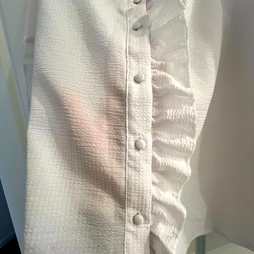 White Ruffled Button-Up Blouse - Picture 4 of 10